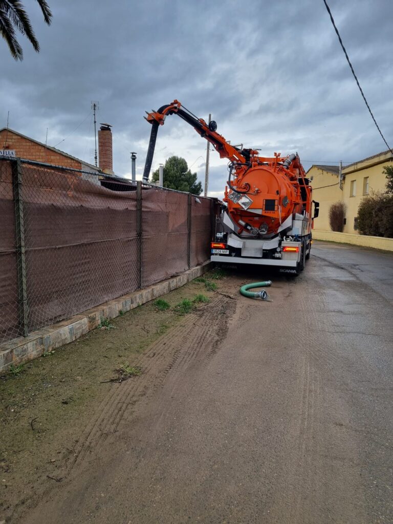 Camión para desatascos y limpiezas industriales